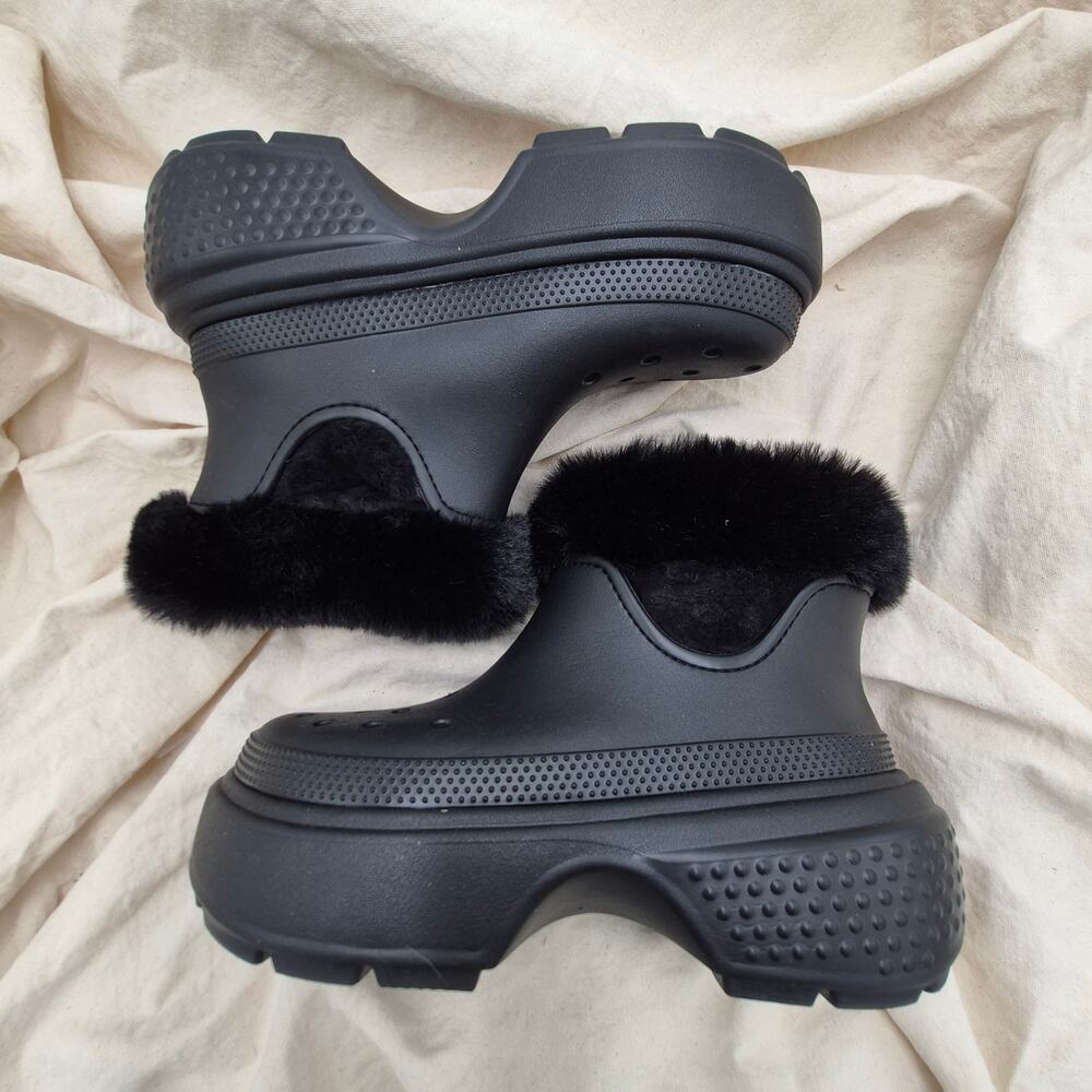 CROCS Black Platform Faux-Fur Lined Winter Rain Clogs